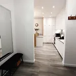 Apartamentysnu, Jagiellonski Premium, Centrum شقة