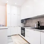 Apartamentysnu, Jagiellonski Premium, Centrum رادوم